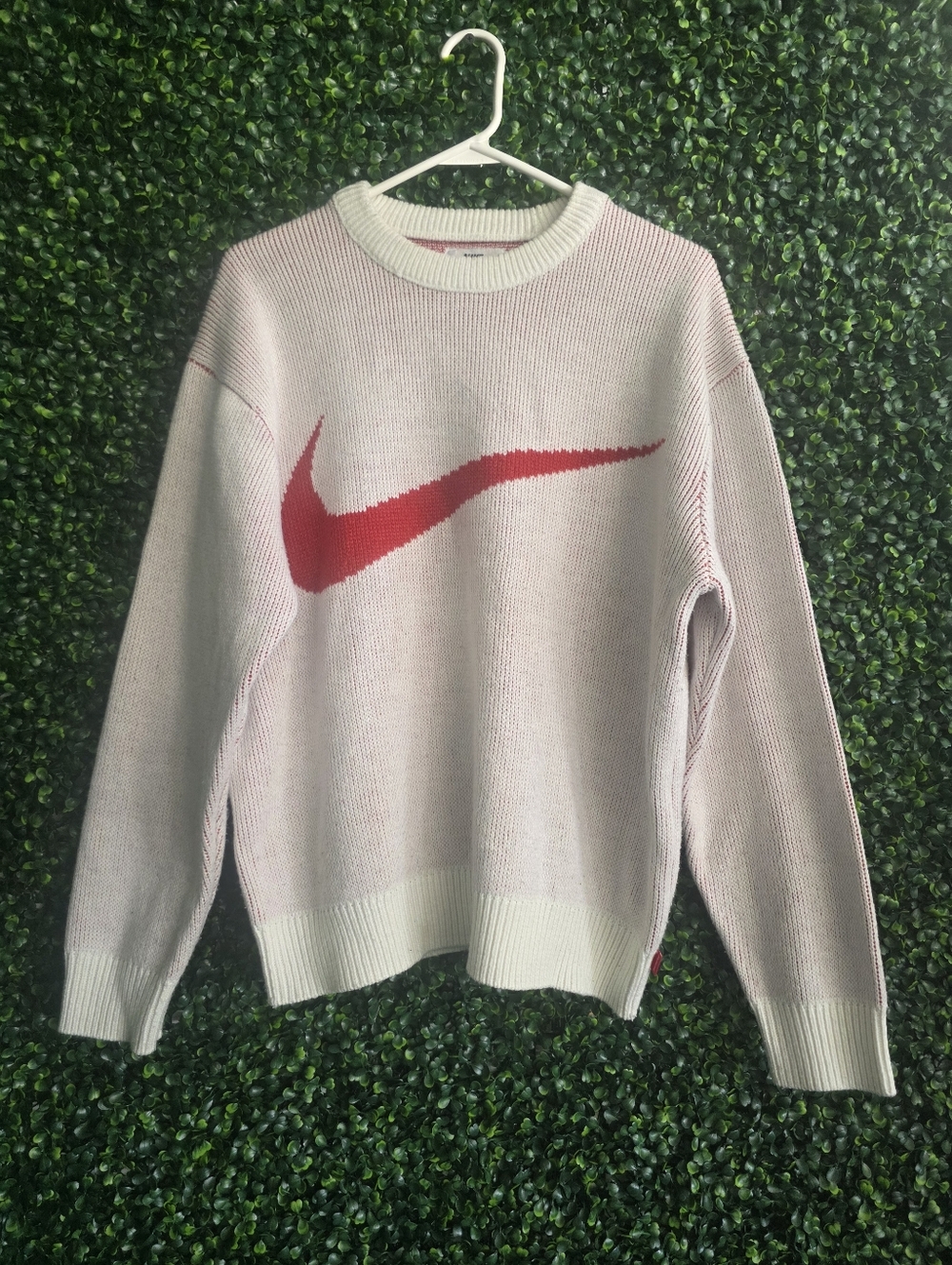 Nike Supreme Men's Sweatshirt Size M